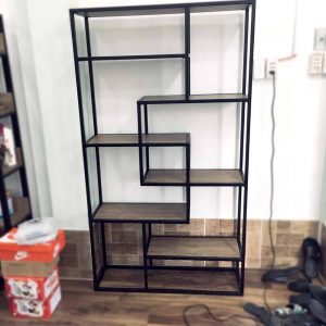 Gia công cửa sắt, khung sắt, kệ sắt tại Bình Dương uy tín